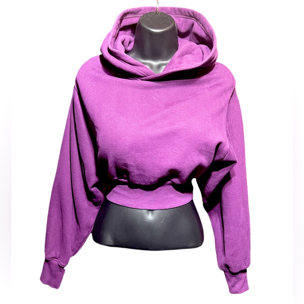 TNA COZY AF CROP HOODIE